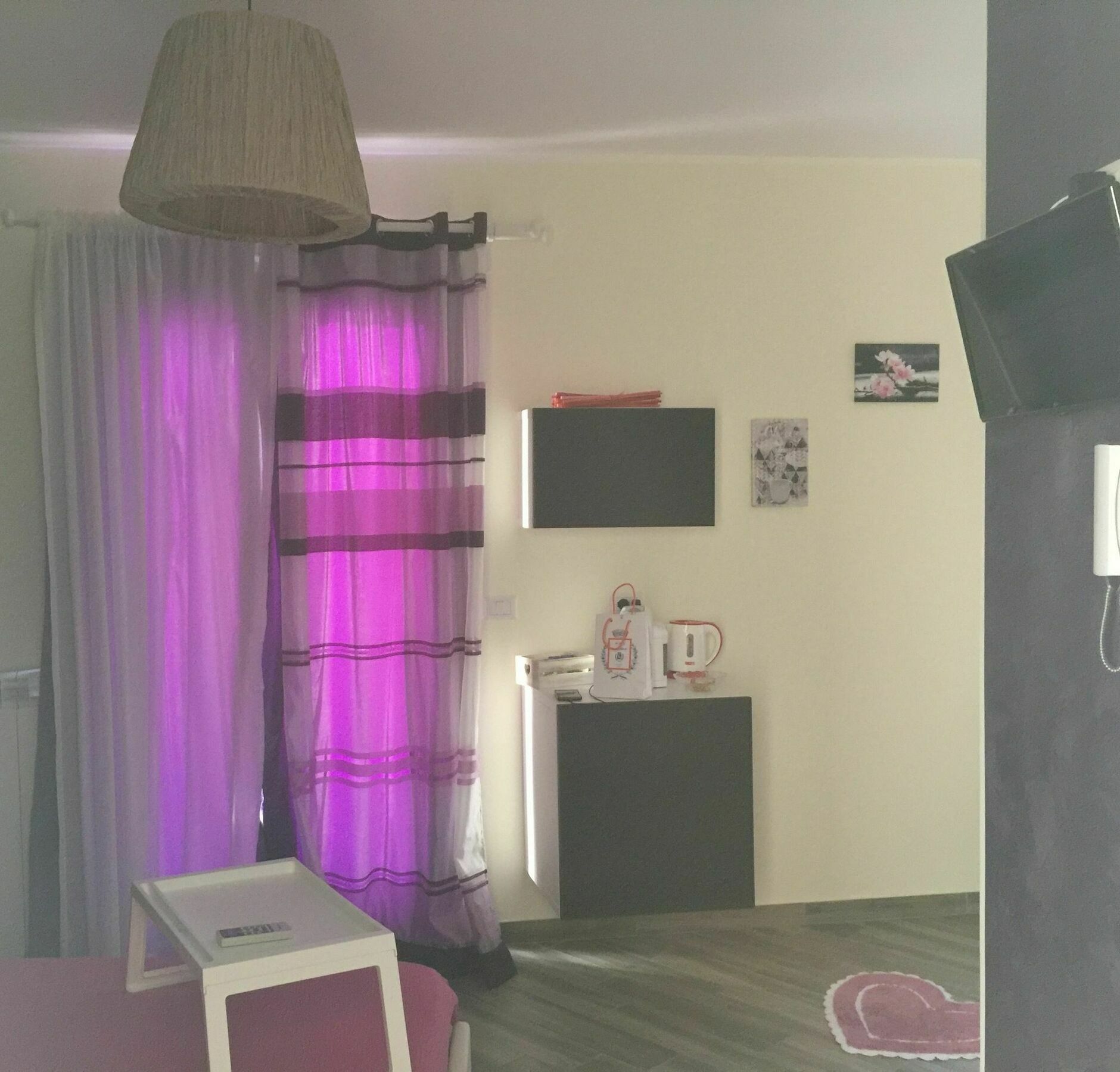 Hotel La Casa Del Poeta